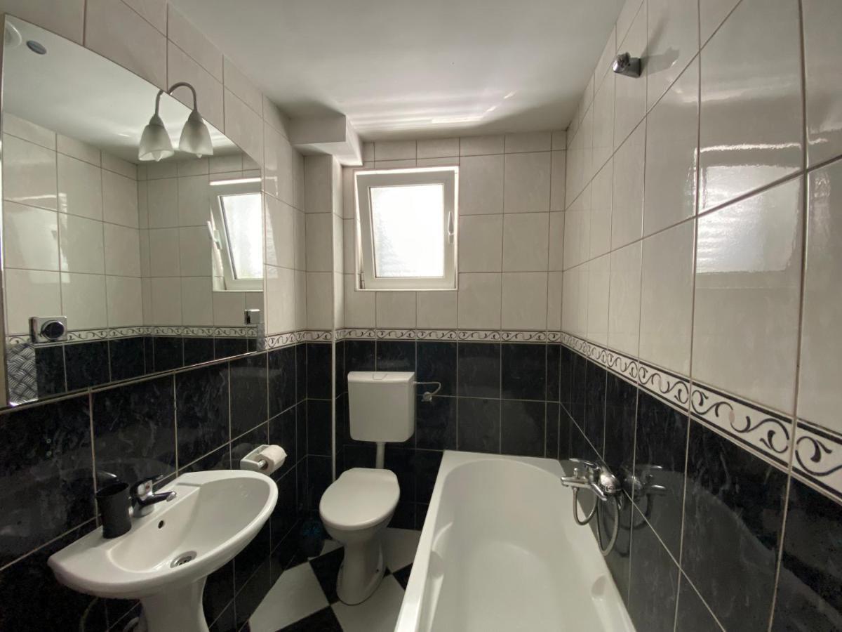Veselinka Apartments & Rooms Budva Exterior foto